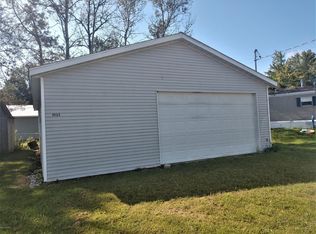 11135 Chippewa Ave, Rodney, MI 49342