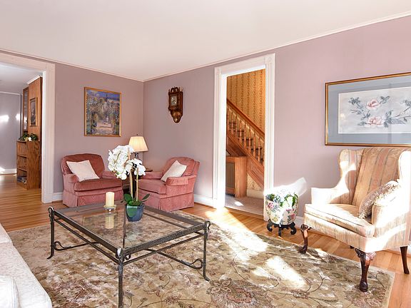 5th image of 329 E 234th St