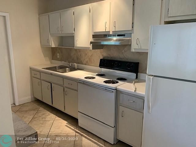 1st image of 610 NE 29th Dr APT 5