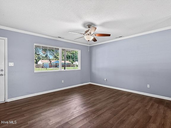 4th image of 211 Ramsey Drive
