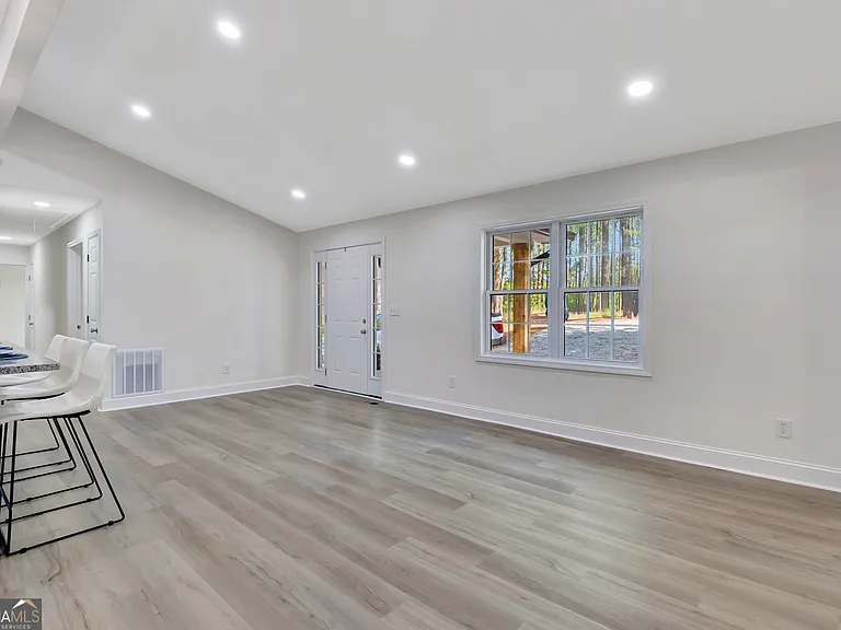 140 Mary Freeman Rd — Photo 12