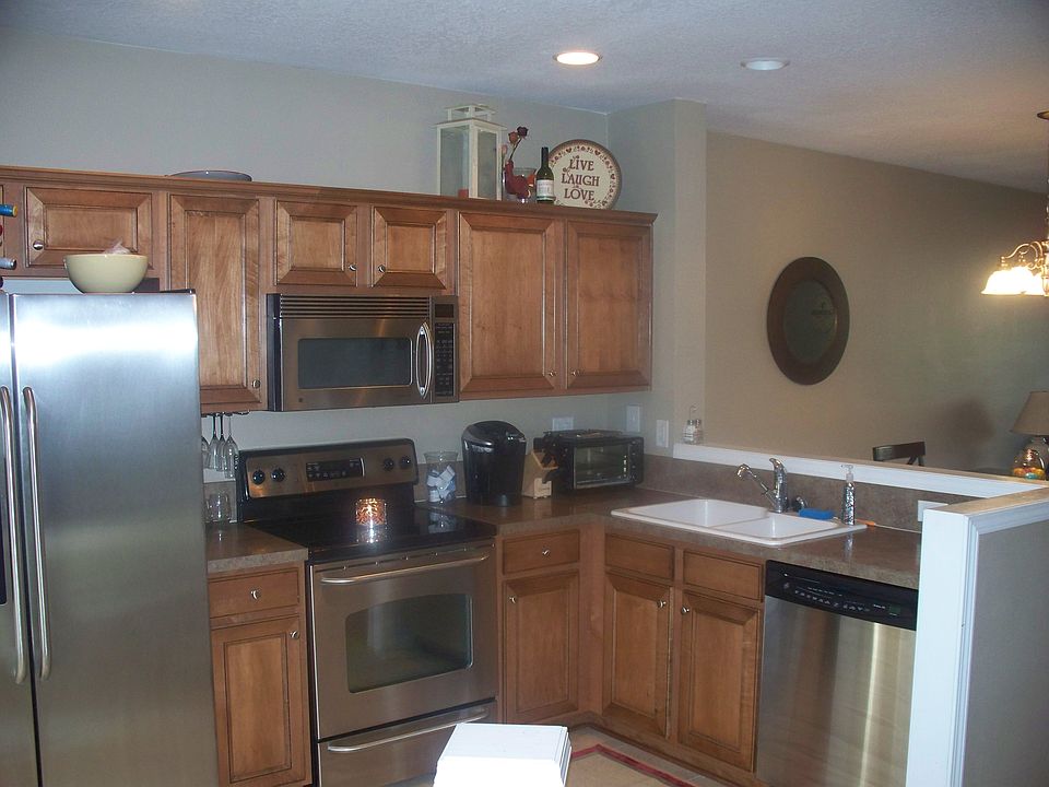 Beautifully Upgraded Kitchen