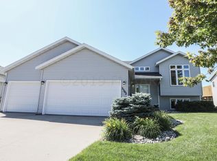 3502 42nd Ave S, Fargo, ND 58104