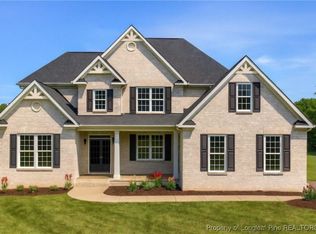 530 Swan Island Ct, Fayetteville, NC 28311