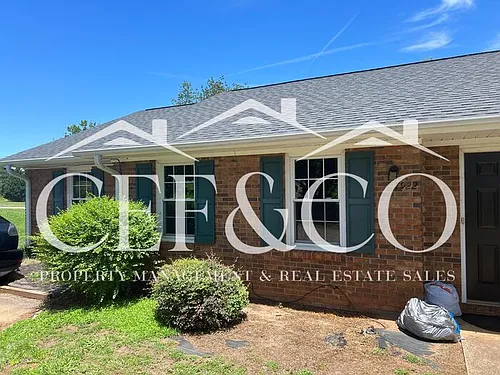 7922 Valley Falls Rd Photo 1