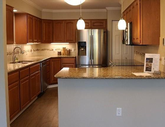 4th image of 2009 E Upriver Dr #13