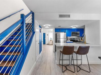1990 NW 4th Ct APT 14, Miami, FL, 33136