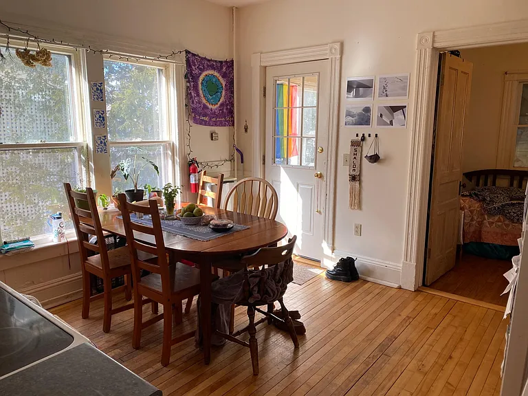 28 Brookes Ave #1 — Photo 11