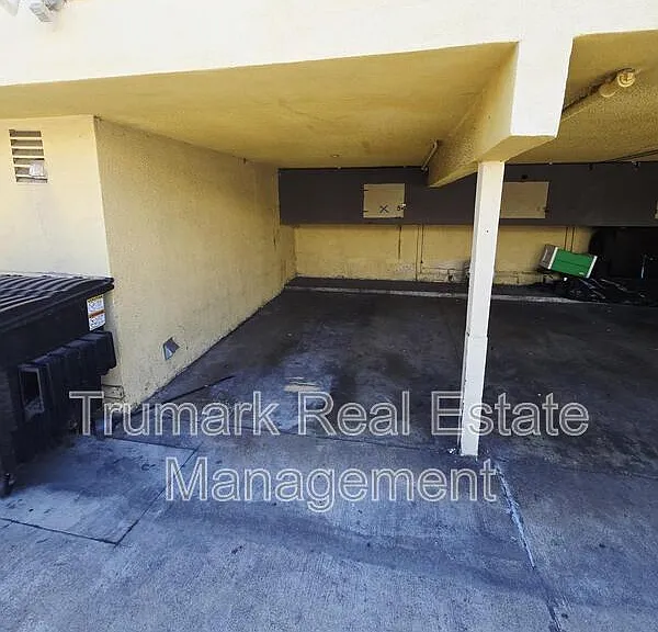 4619 Lexington Ave #5 — Photo 19