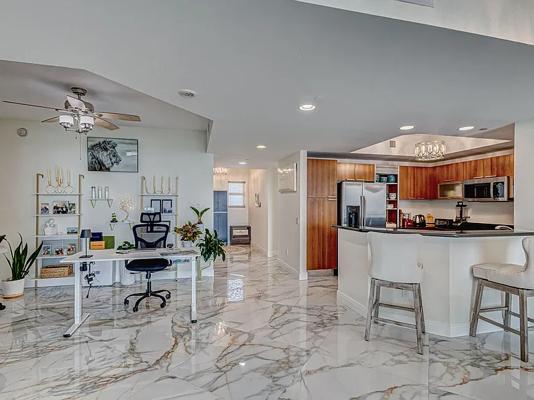 2640 Lake Shore Dr #2014 — Photo 14
