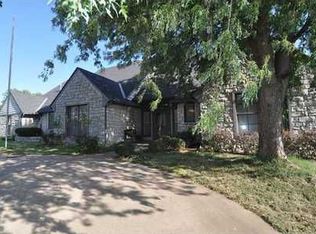 1916 Nighthawk Dr, Edmond, OK 73034