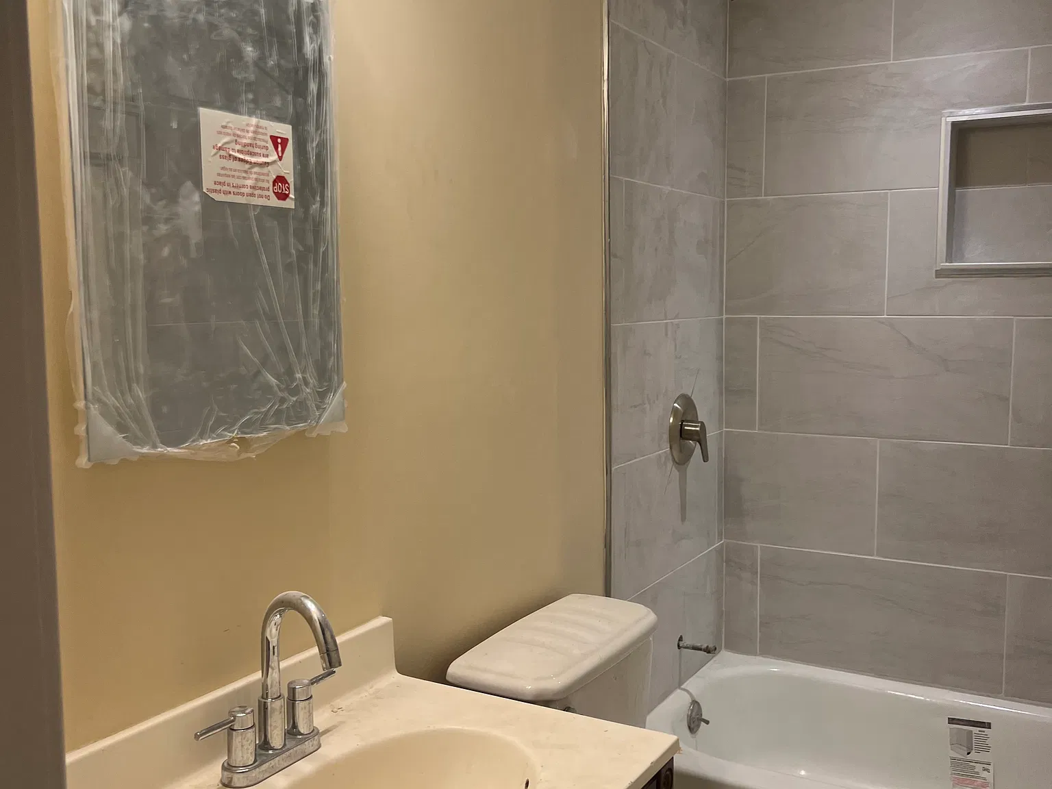 2 bed, 1000 sqft, $1,250 — Photo 4