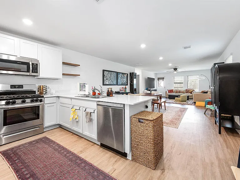 24114 Wandering Brook Dr — Photo 6