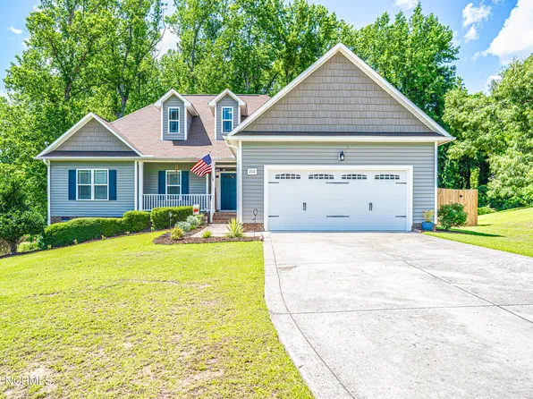 202 W Harrington Avenue, Broadway, NC 27505