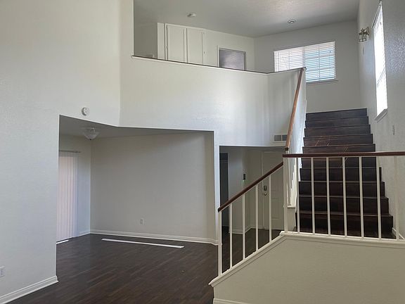 2nd image of 44715 Foxboro Ct