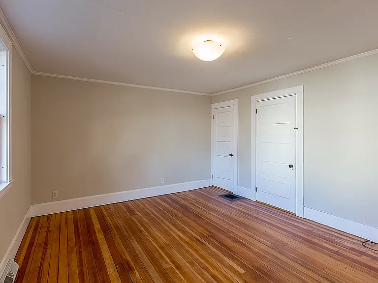 1 Beech St — Photo 12