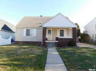 205 S Church St, Washington, IL 61571