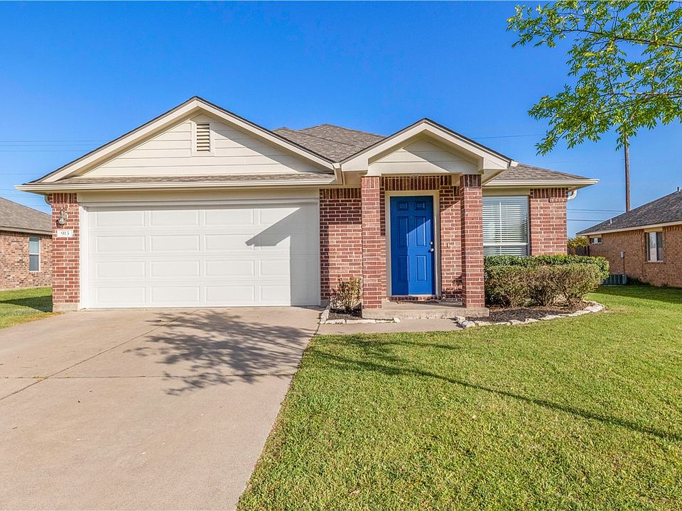 1st image of 913 Whitewing Ln