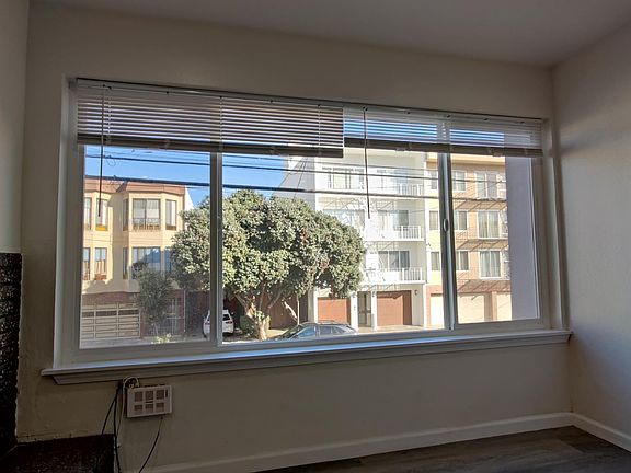 3rd image of 267 27th Ave APT 1