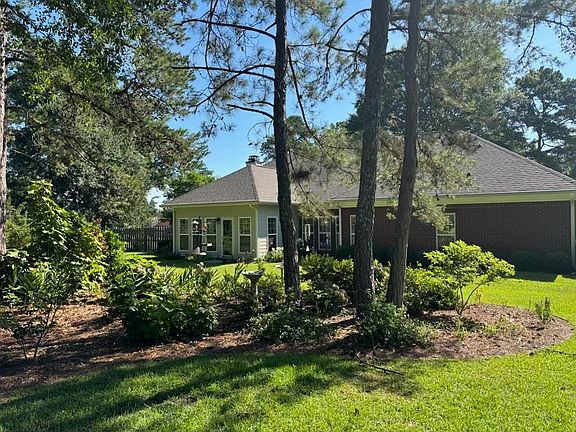 4th image of 90 Fiddlers Ln