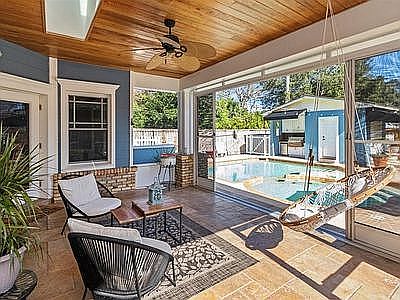 4th image of 1317 Belleaire Cir