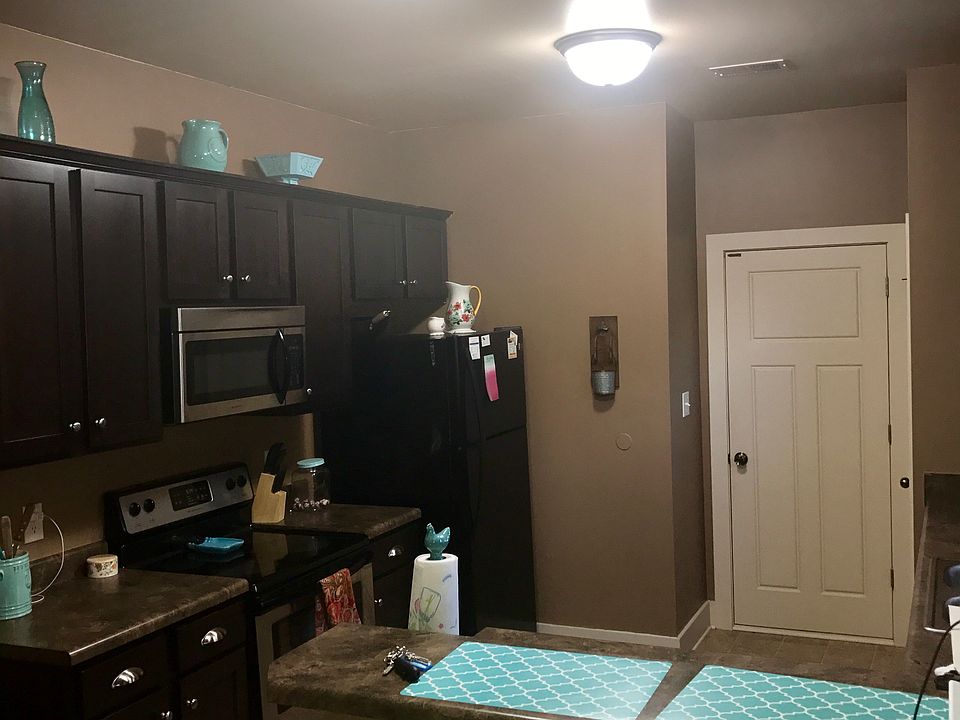 1st image of 863 Kent Dr