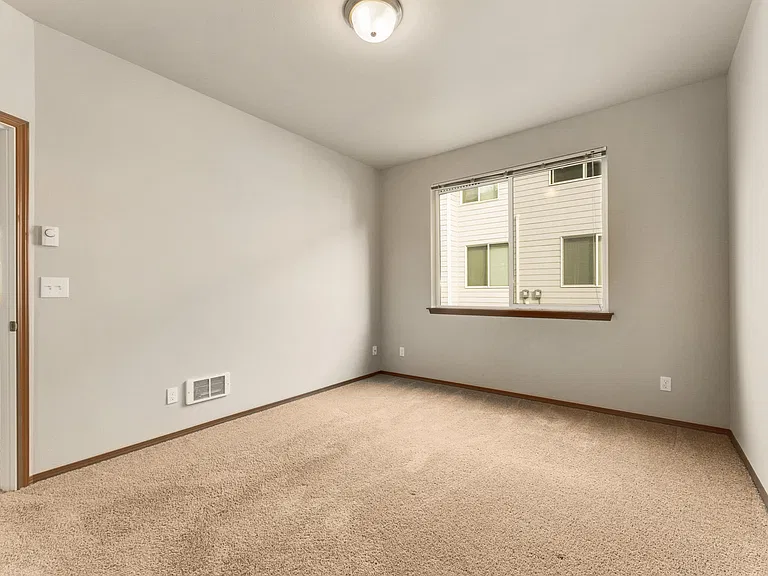 19601 Wapato Ln NE #105 — Photo 14