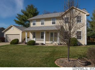 1006 Edgewood Dr, O Fallon, IL 62269