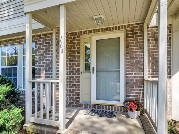 164 Corwin Cir, Hampton, VA 23666