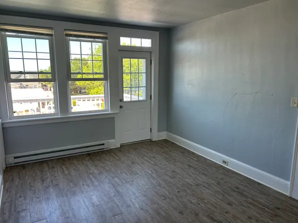 1727 E Ocean View Ave APT 4, Norfolk, VA 23503