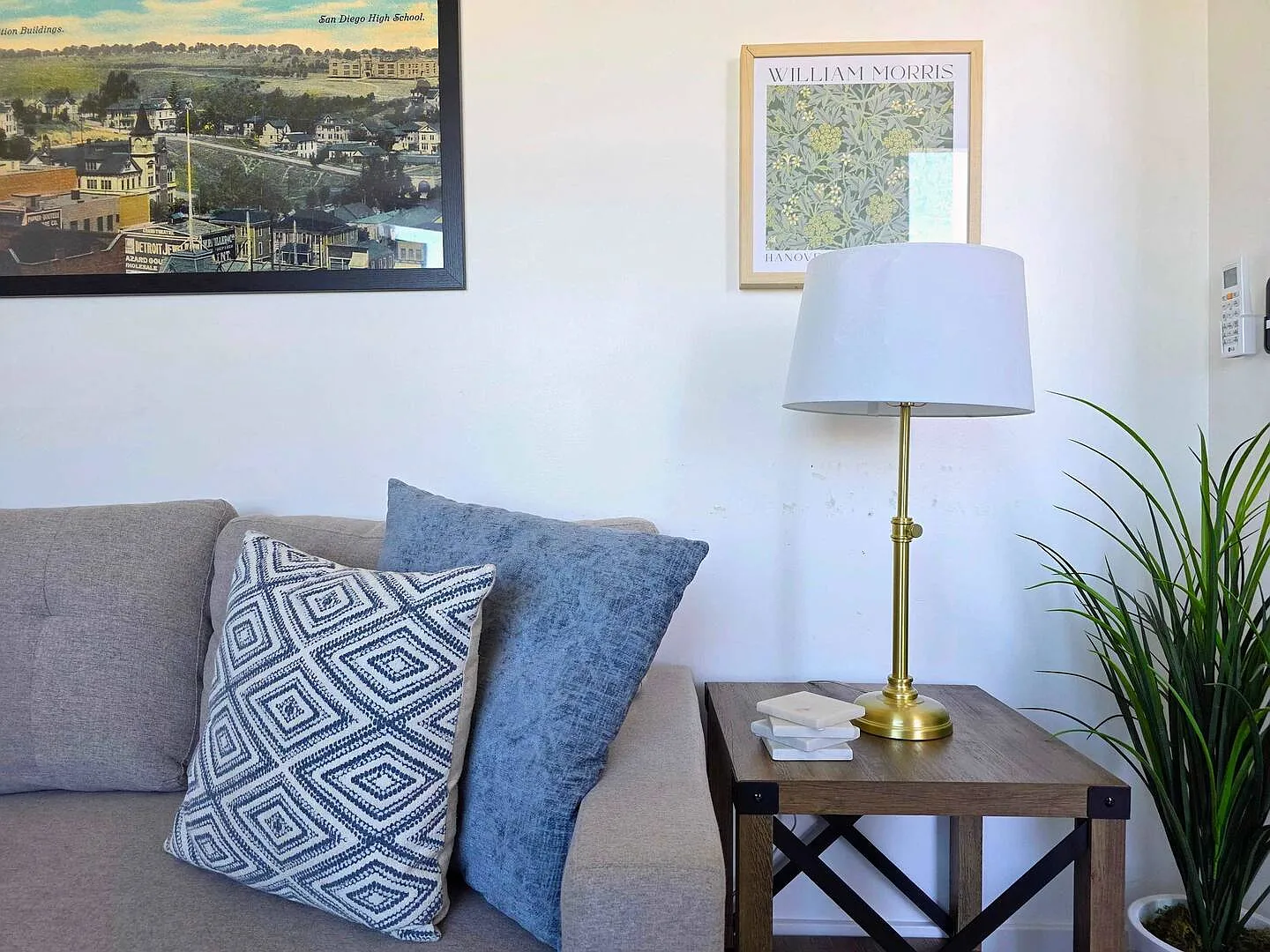 2 bed, 2.5 bath, 1400 sqft, $5,000 — Photo 4