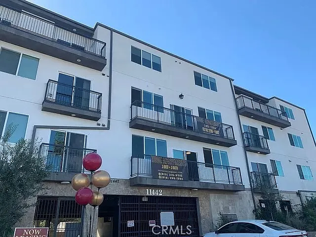 11442 Victory Blvd #403 — Photo 1