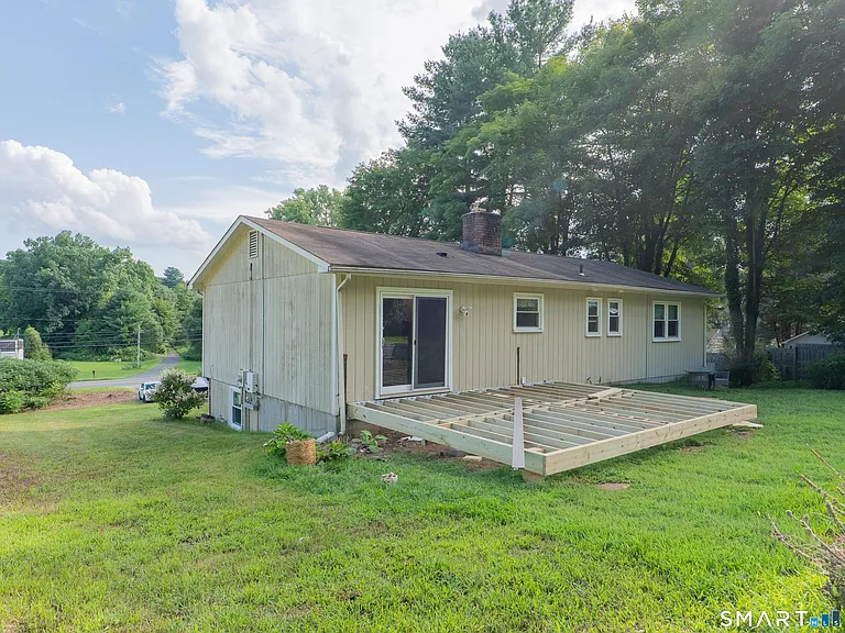 45 Riverside Rd — Photo 34