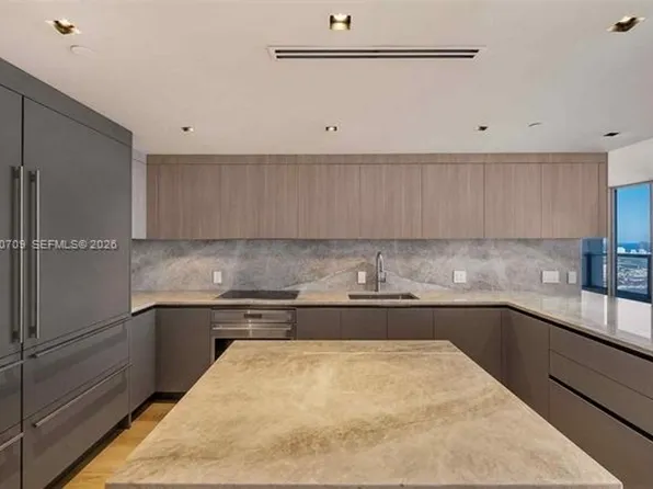 465 Brickell Ave, Miami, FL