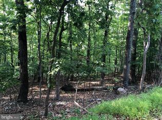 839 Applewood Dr, Front Royal, VA 22630