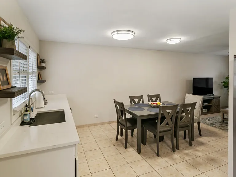 15647 W Birchwood Ln — Photo 10