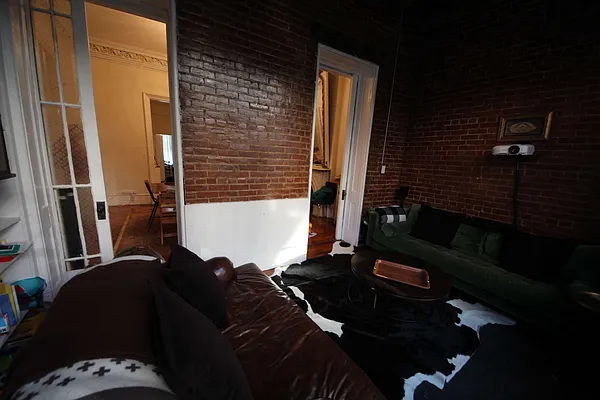 Rented by Bien Realty Ltd | media 71