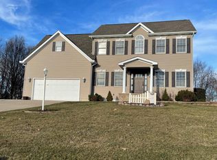 409 Deep Draw Dr, Valparaiso, IN 46383