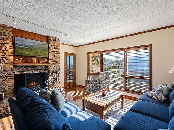 4th image of 1130 Ski View Dr Ste 212