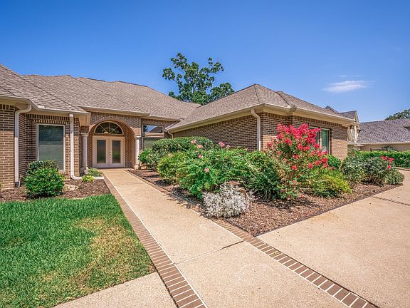 5th image of 1209 Lesley Ln