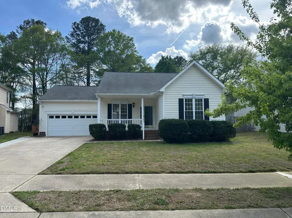 5604 Neuse Farm Dr, Raleigh, NC 27616