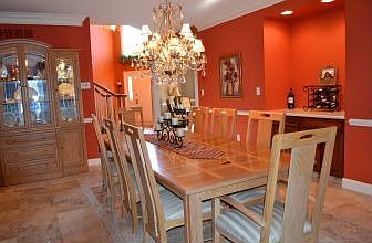 Dining Room w/Dry Bar