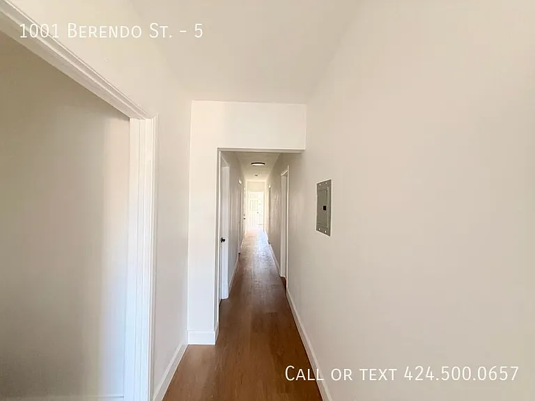 1001 N Berendo St #5 — Photo 6