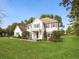493 Neipsic Rd, Glastonbury, CT 06033