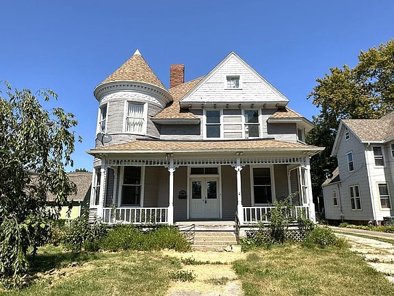 2nd image of 1335 E Knox St