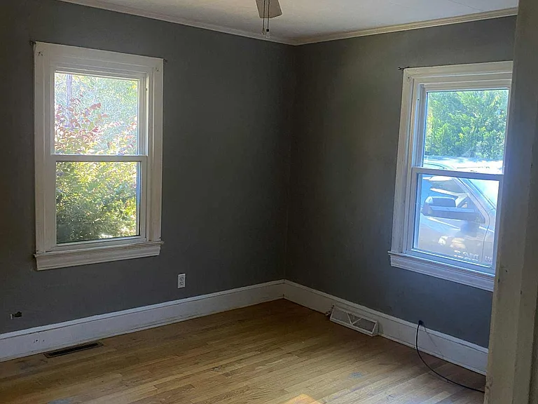 120 Callahan St — Photo 5