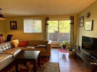 2311 119th St NW #209, Edmonton, AB T6J 4E2