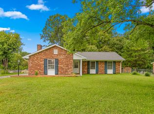 2340 Buckingham Rd, Burlington, NC 27217