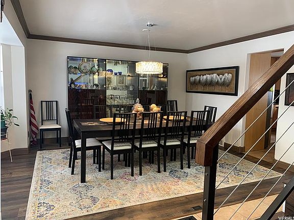 Dining room, newly remodeled in 2018.