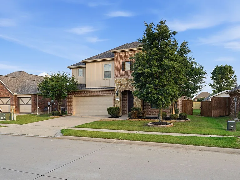 2208 Gregory Creek Dr — Photo 16